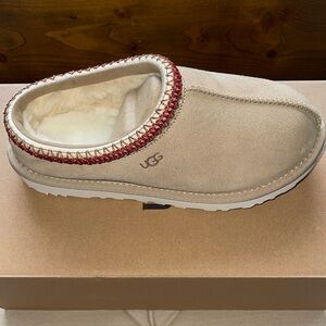 Women’s Ugg Tasman Slippers in Sand